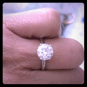 2 carrot diamond ring Tiffany setting
